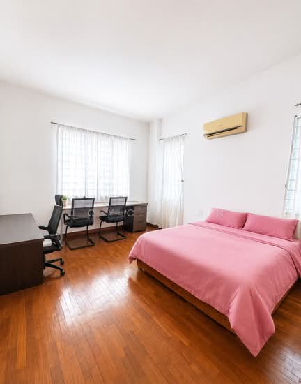D19, 999y Detached House for Sale photo 2