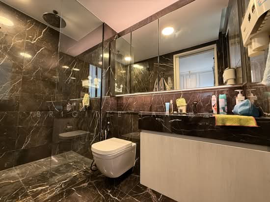 SLOANE RESIDENCES photo 5