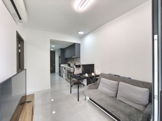 RIVERFRONT RESIDENCES photo 6
