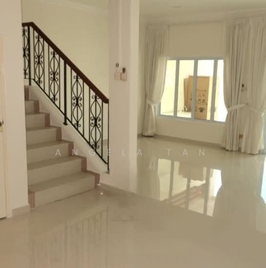 Watten Estate Landed Freehold photo 4