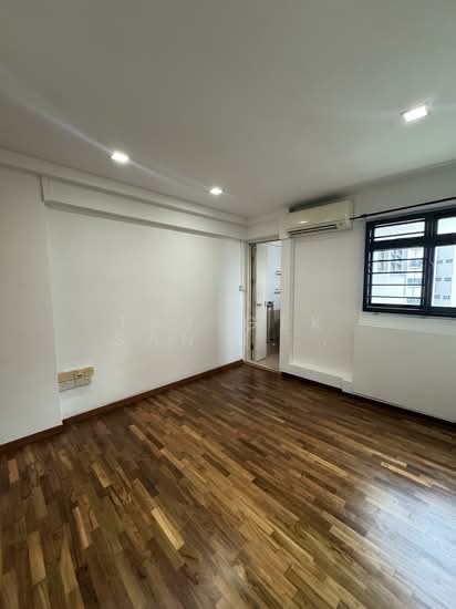 530 JURONG WEST STREET 52 photo 4
