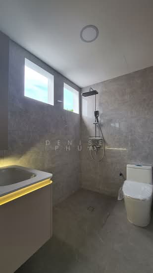 ⚡WONDR HOMES⚡District 16 Freehold 3 Storey 4 Ensuites and 1 Granny Renovated Terrace photo 3