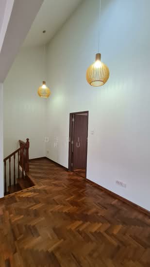 ⚡WONDR HOMES⚡District 16 Freehold 3 Storey 4 Ensuites and 1 Granny Renovated Terrace photo 4