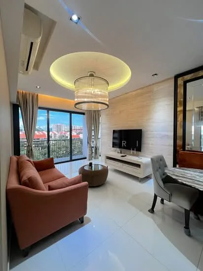 D'Leedon image 1 of 6