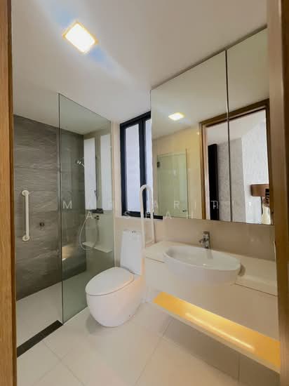 D'Leedon photo 4