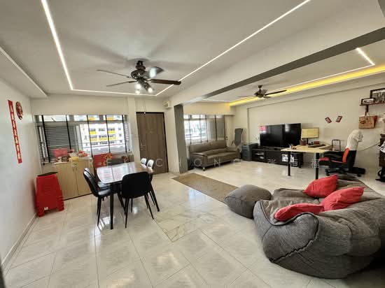 734 JURONG WEST STREET 73 photo 3