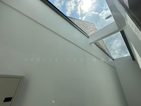 ❤️GIANT⚡️Brand New Listing 4 Lvls Inter-Terrace w Mezzanine, Attic & Lift in Seletar Hills Estate photo 4