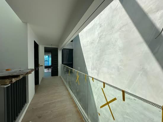 ❤️GIANT⚡️Brand New Listing 4 Lvls Inter-Terrace w Mezzanine, Attic & Lift in Seletar Hills Estate photo 5