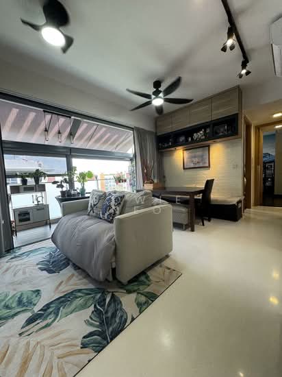 HEDGES PARK CONDOMINIUM image 1 of 7