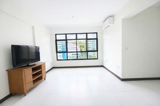 650 ANG MO KIO STREET 61 image 1 of 5