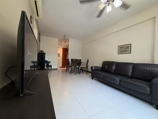 426A Yishun Avenue 11 image 1 of 7