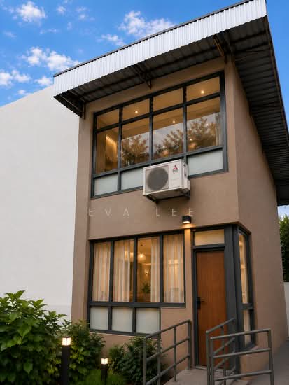 Original & Freehold 3 storey Corner Terrace with open terrace for Rebuild/A&A photo 2