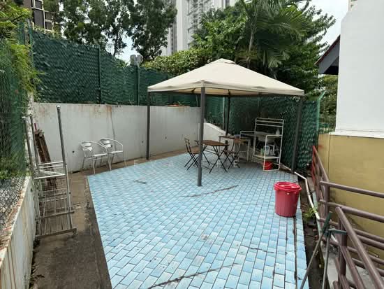 Original & Freehold 3 storey Corner Terrace with open terrace for Rebuild/A&A photo 3