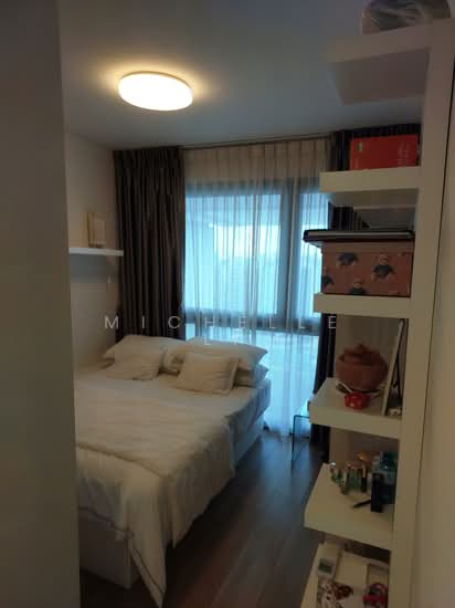 THE LAKEFRONT RESIDENCES photo 6