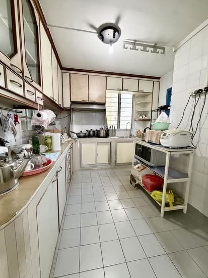 498H TAMPINES STREET 45 photo 4
