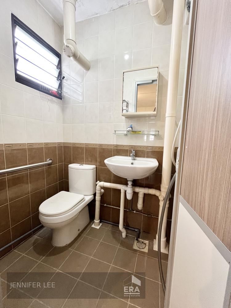 571 ANG MO KIO AVENUE 3 photo 2