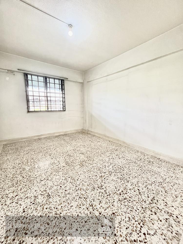 571 ANG MO KIO AVENUE 3 photo 5
