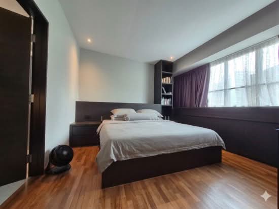 LAKEPOINT CONDOMINIUM photo 6