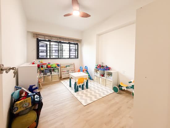 869B TAMPINES AVENUE 8 photo 5