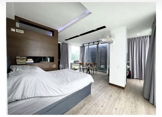 Rare Freehold Detached House in Kembangan Estate photo 4