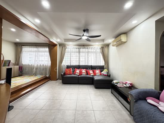 822 JURONG WEST STREET 81 photo 6