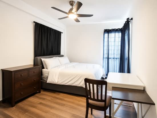 469B ADMIRALTY DRIVE photo 4