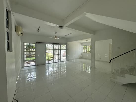 Detached home at Sunset Way photo 6