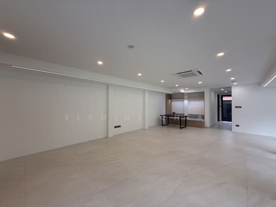 Opera Estate photo 2