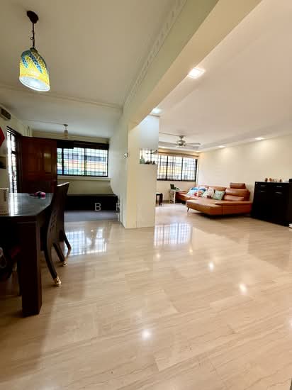 205 SERANGOON CENTRAL photo 2