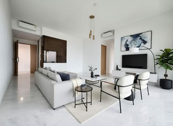 PEAK RESIDENCE image 1 of 10