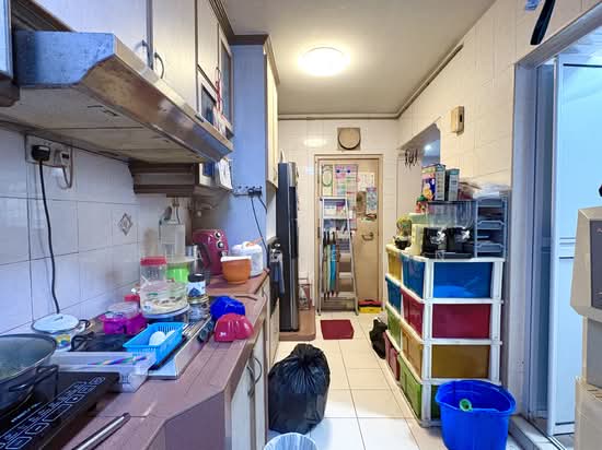 700B ANG MO KIO AVENUE 6 photo 4