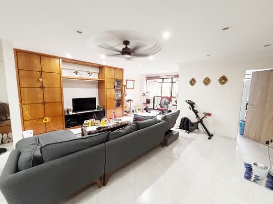 556 WOODLANDS DRIVE 53 photo 5