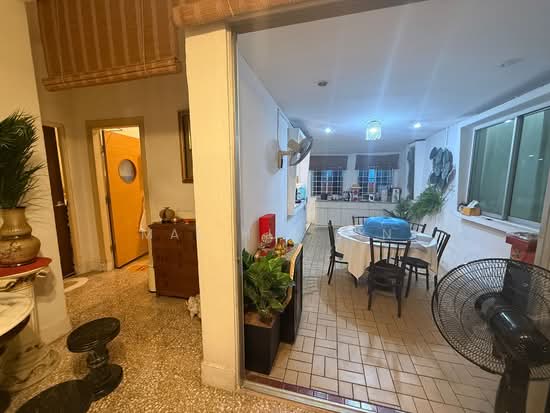 Classic 2 Storey Bungalow for Rebuild, A&A or Renovation photo 6