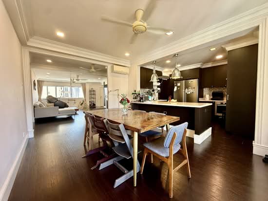 GRANGE HEIGHTS photo 2