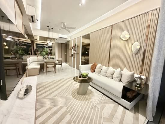 PARKTOWN RESIDENCE image 1 of 9