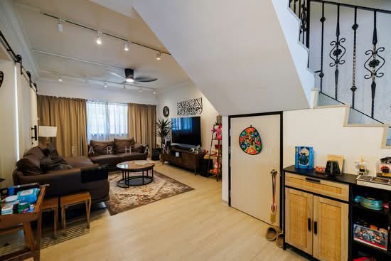 120 TECK WHYE LANE photo 3
