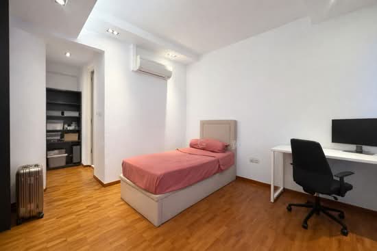 Paya Lebar Crescent photo 4