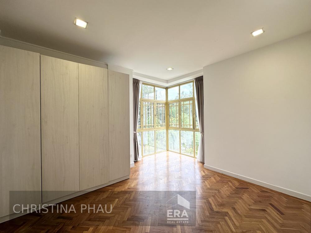 Orange Regency photo 4
