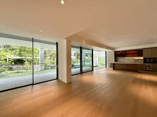21 ANDERSON photo 2