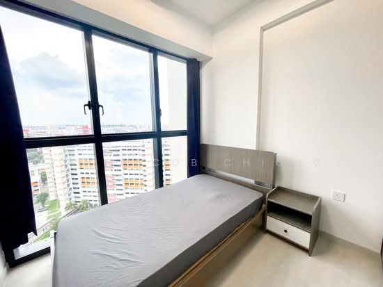 RIVERFRONT RESIDENCES photo 4