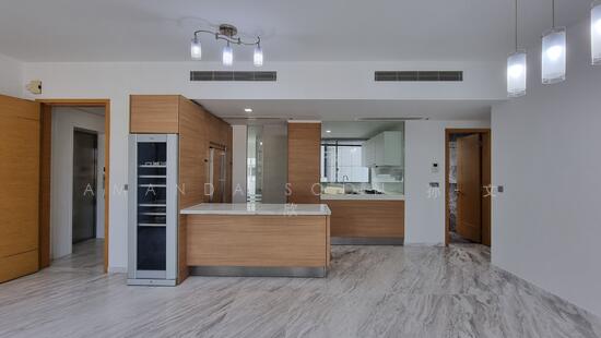 Suites @ Cairnhill photo 2