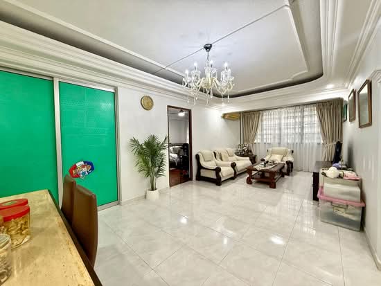 305 TAMPINES STREET 32 photo 2
