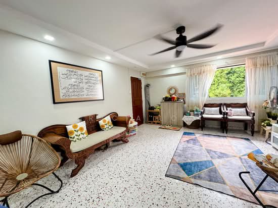 704 HOUGANG AVENUE 2 image 1 of 10