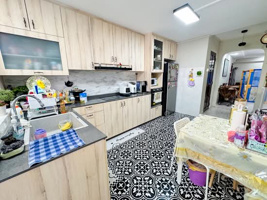 704 HOUGANG AVENUE 2 photo 5