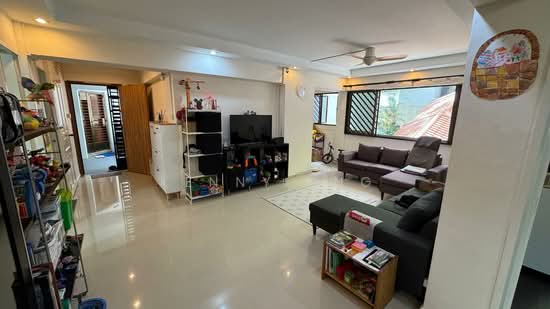 421 SERANGOON CENTRAL image 1 of 10
