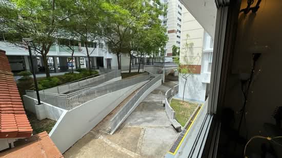 421 SERANGOON CENTRAL photo 6