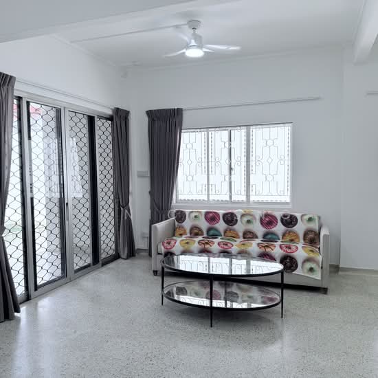 Newly Renovated Terrace in Kovan (Near Kovan MRT & Heartland/NEX Mall) image 1 of 10