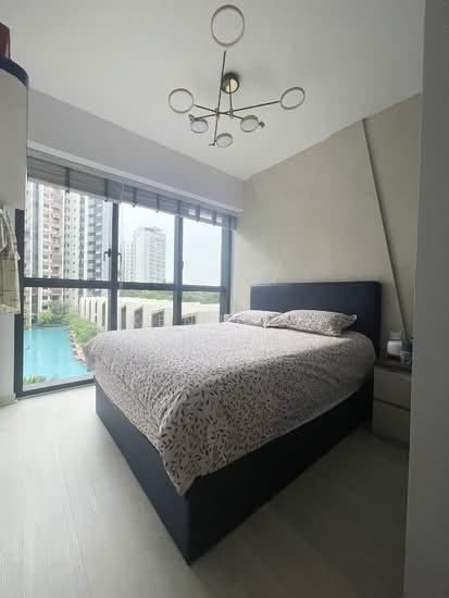 RIVERFRONT RESIDENCES photo 3