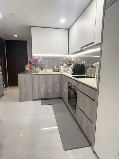 RIVERFRONT RESIDENCES photo 4