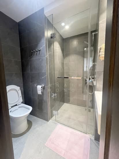 RIVERFRONT RESIDENCES photo 6